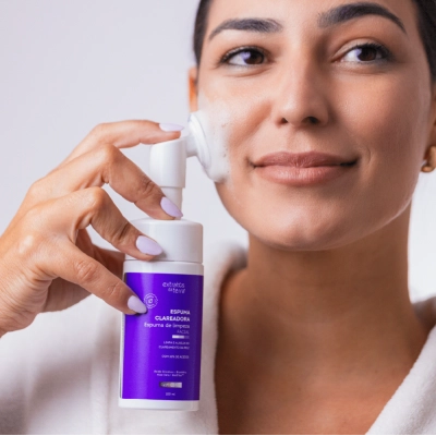 Miniatura - Espuma Clareadora Limpeza Facial2